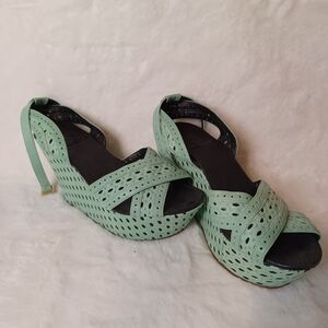 Tory Burch Mint Green Wedge Sandals 7